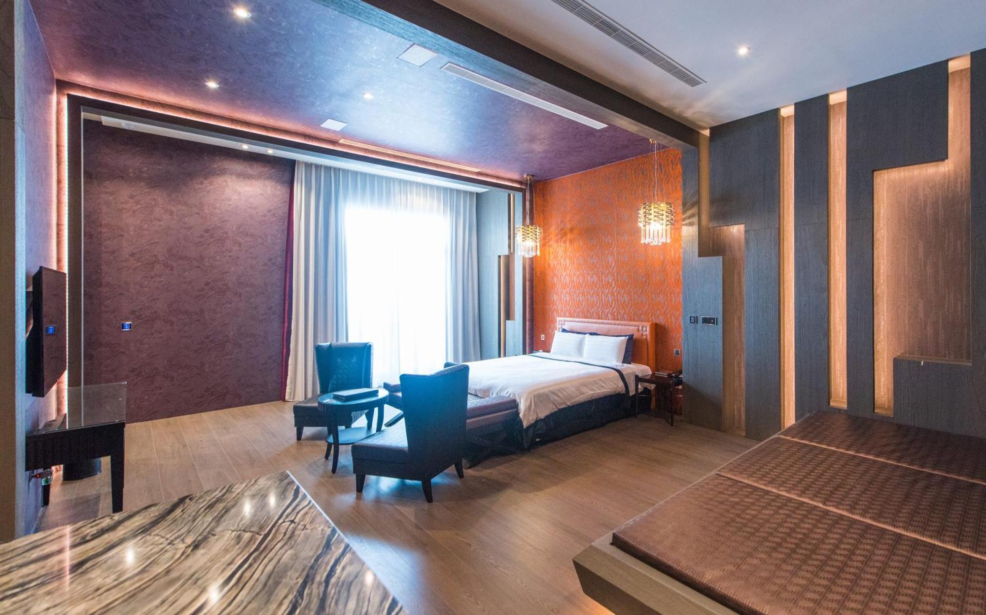 Voga Motel Taichung Dış mekan fotoğraf